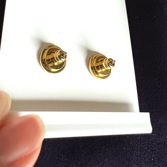 NWT Tory Burch Kira Hexagonal Stud Earrings MOP - Picture 6 of 6
